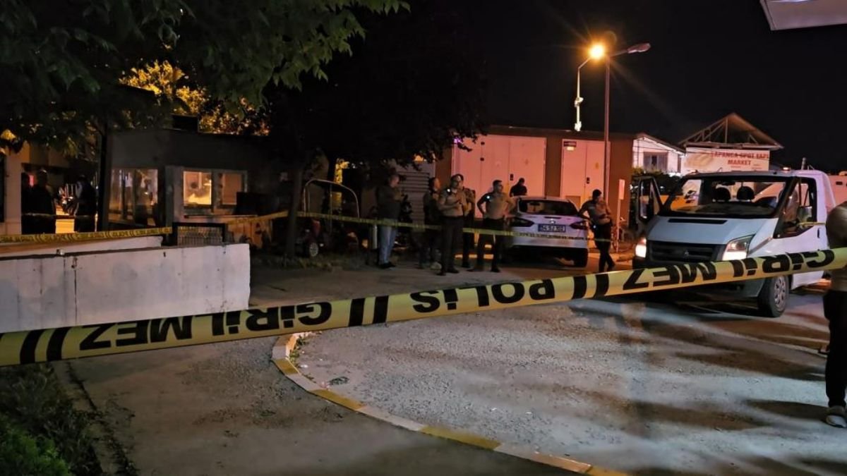 Sakarya’da hastane bahçesinde silahla vurulan kişi hayatını kaybetti